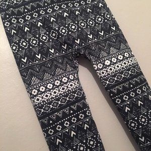 No Boundaries juniors leggings Sz M b&w geo